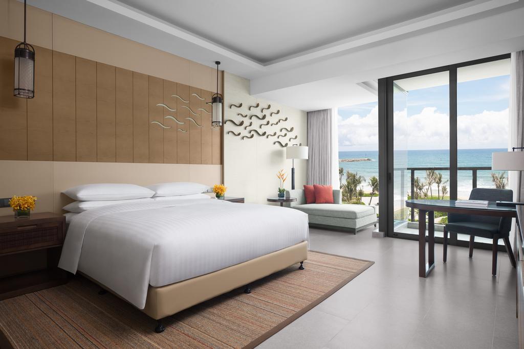 Marriott sanya dadonghai bay 5. Марриотт Хайнань. Xiangshui. SSAW Boutique Hotel 3*Китай Хайнань. Weligama Bay Marriott Resort & Spa 5*.