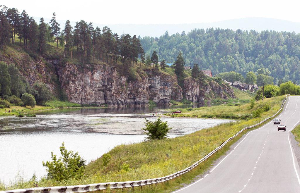 Ая область. Река ай Сатка. Река ай в городе Златоусте. Река ай Челябинской области Сатка. Речка ай Сатка.